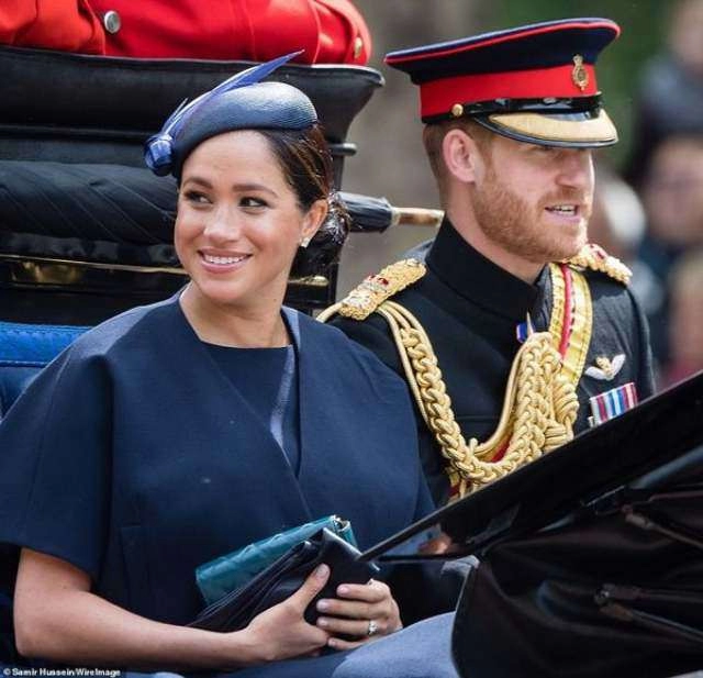 Chọn trang phục đối lập hoàn toàn meghan markle và chị dâu kate ai đẹp hơn ai