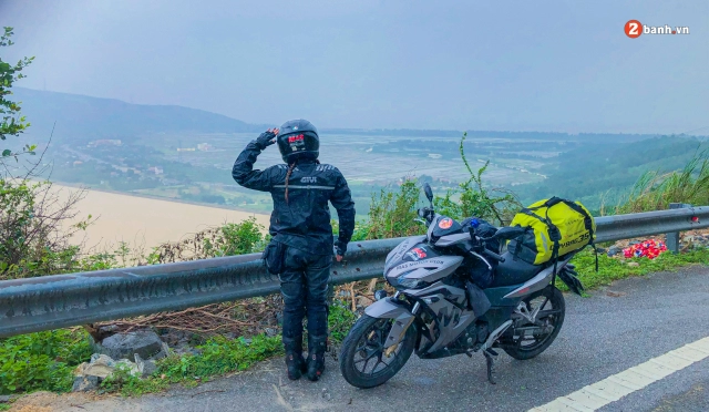 Cô gái xuyên việt hơn 4000km cùng honda winner x