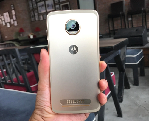 Đánh giá motorola moto z2 play máy ngon phụ kiện đa dạng