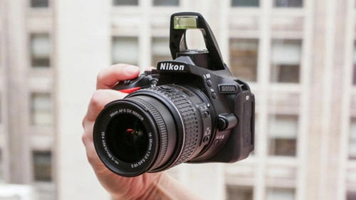 Đánh giá nikon d5500 rẻ và nhỏ gọn