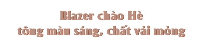 Để mặc đẹp từ hè sang thu tủ đồ của chị em không thể thiếu kiểu áo thời thượng này