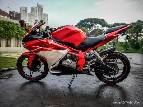 Đứa con lai fz150i độ bộ cánh của cbr250rr