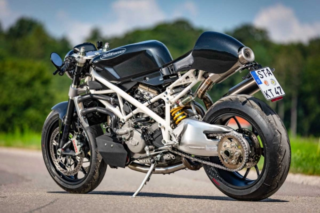 Ducati 1098 độ cafe racer với biệt danh góa phụ đen