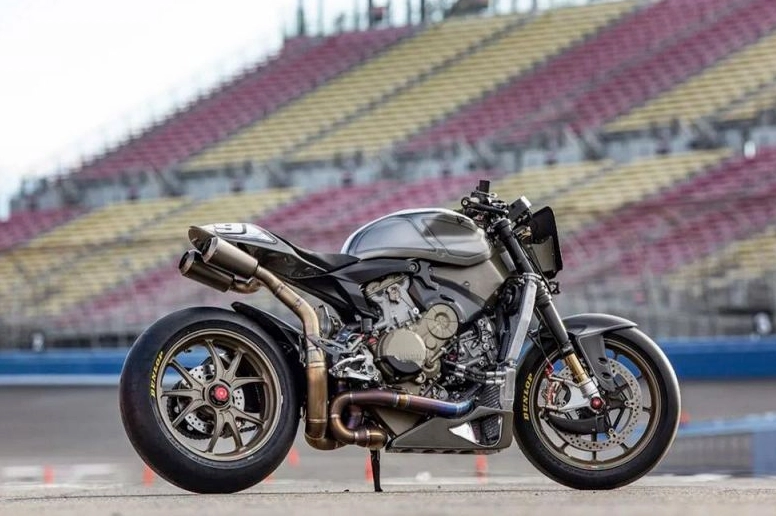 Ducati 1199 panigale superleggera độ cafe racer với 205 mã lực