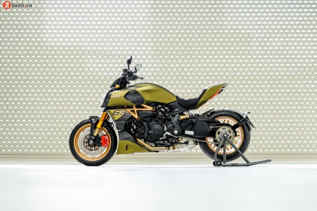 Ducati diavel 1260 lamborghini đầu tiên về tại việt nam