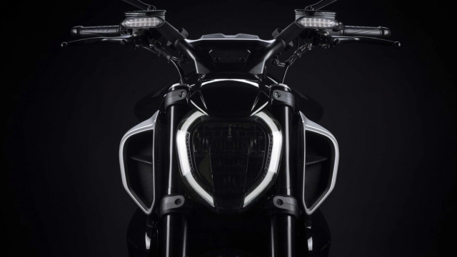 Ducati diavel v4 2023 lột xác trong năm mới với phương châm dare to be bold