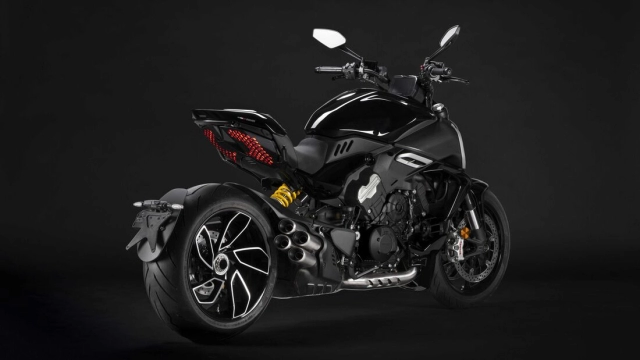 Ducati diavel v4 2023 lột xác trong năm mới với phương châm dare to be bold