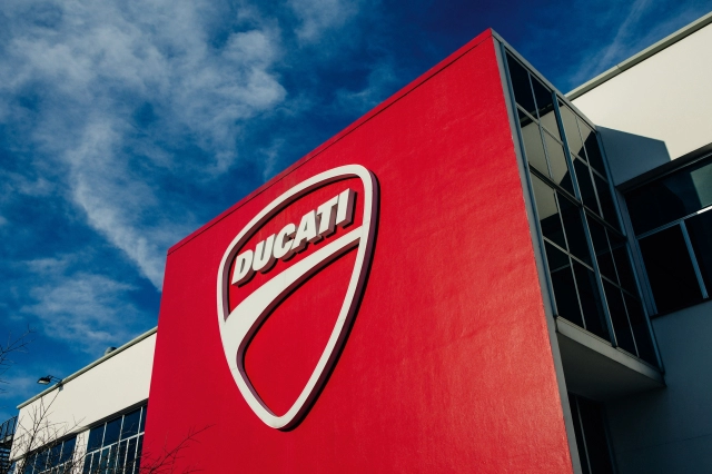 Ducati kết thúc năm 2020 đầy thử thách với doanh số bán hàng tăng cao trên toàn cầu