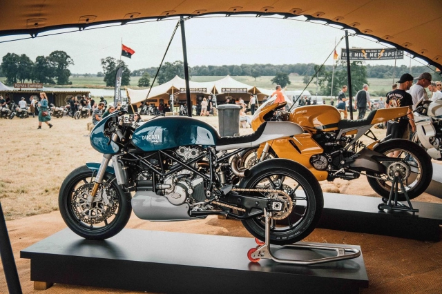 Ducati monster 1200 lột xác cực ngầu theo phong cách cafe racer