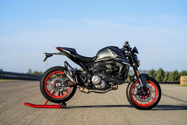 Ducati monster 2021 hoàn toàn mới ra mắt tại nhật bản