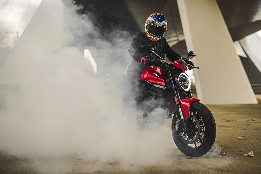 Ducati monster 2021 sẵn sàng ra mắt tại châu á đầu tháng 4