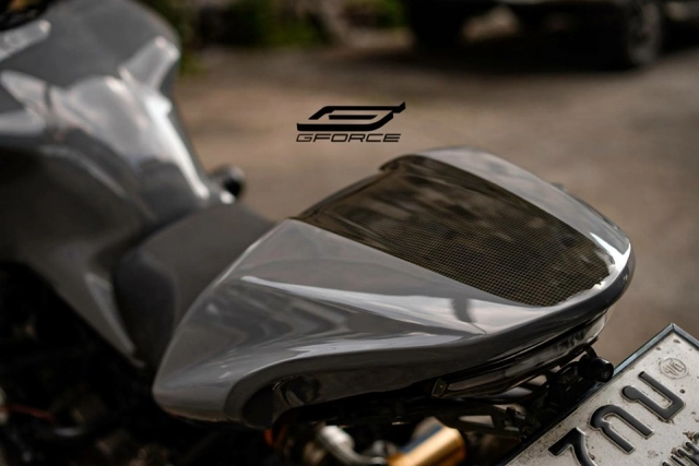 Ducati monster 821 độ gây cấn trong diện mạo xám xi-măng