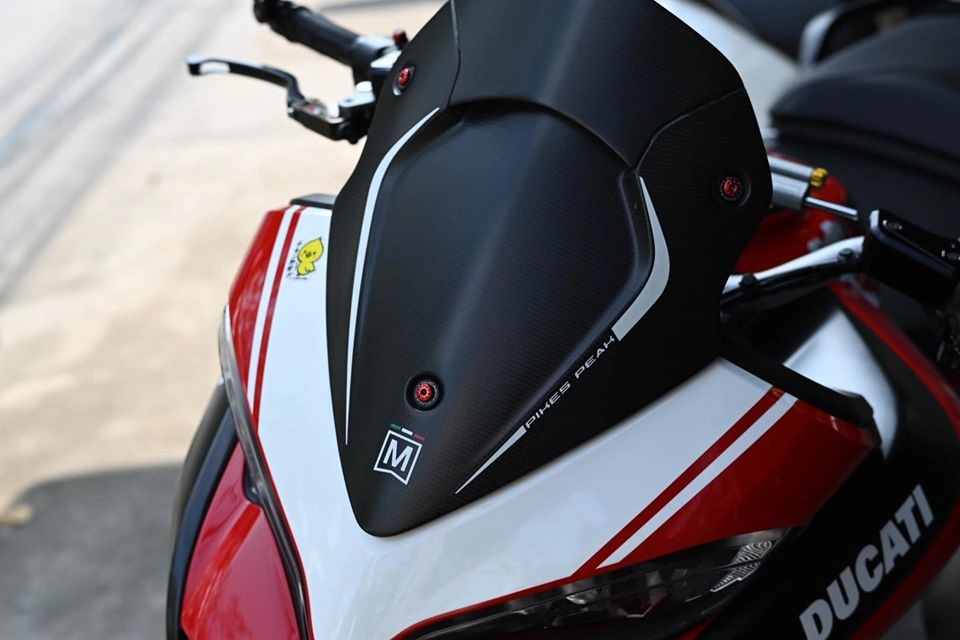 Ducati multistrada 1260 s độ chất lừ với dàn option cao cấp