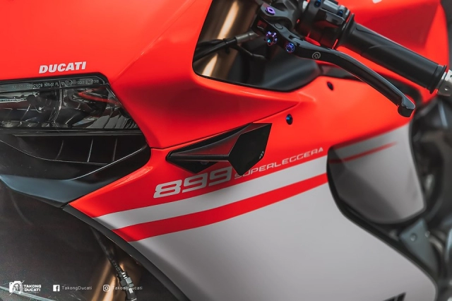 Ducati panigale 899 độ nhẹ nhàng sâu lắng theo phong cách superleggera