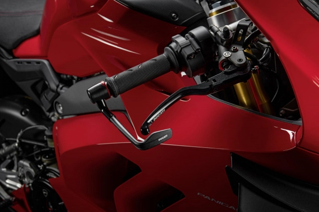 Ducati panigale v4 2021 được trang bị gói phụ kiện performance accessories