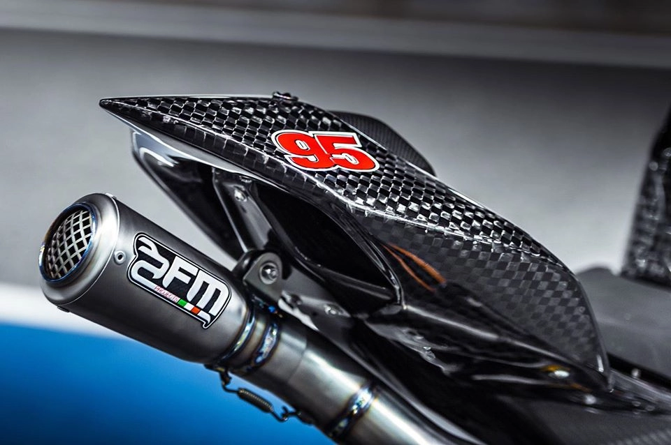 Ducati panigale v4 độ đầy gây cấn với diện mạo full carbon