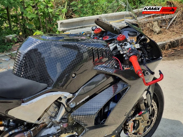 Ducati panigale v4 độ hoàn thiện trong diện mạo full áo carbon