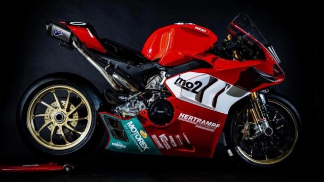 Ducati panigale v4 r được đại tu nhằm cạnh tranh kawasaki zx-10rr mới