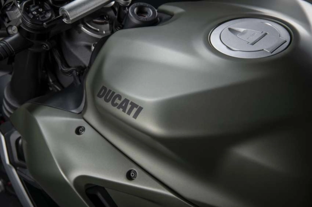 Ducati streetfighter v2 2022 tiết lộ màu sắc độc nhất vô nhị ra mắt vào tháng 72022