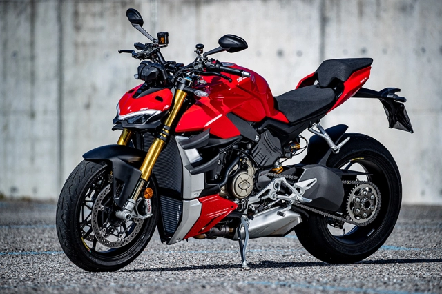 Ducati streetfighter v4 s đầu tiên sắp về việt nam