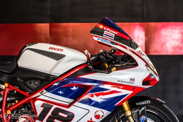 Ducati superbike 848 evo độ theo phong cách troy bayliss limited edition