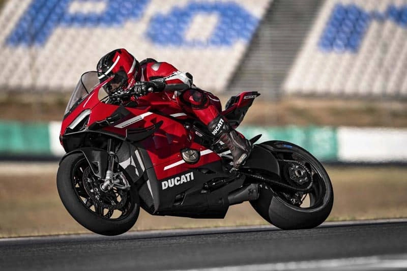 Ducati superleggera v4 chuẩn bị ra mắt công chúng
