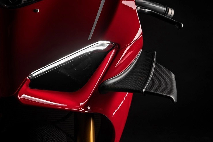 Ducati superleggera v4 được tiết lộ chi tiết thông số kỹ thuật với giá 23 tỷ vnd