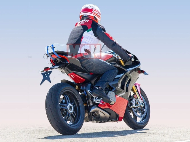 Ducati superleggera v4 sở hữu trọng lượng nhẹ nhất với khung carbon