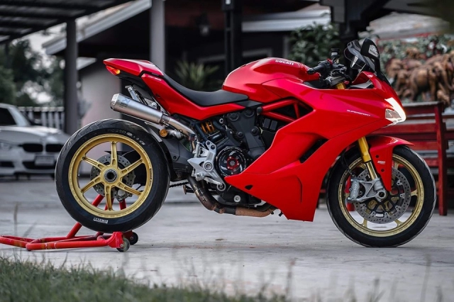 Ducati supersport s trong bản độ hiệu năng cao với dàn chân vạm vỡ