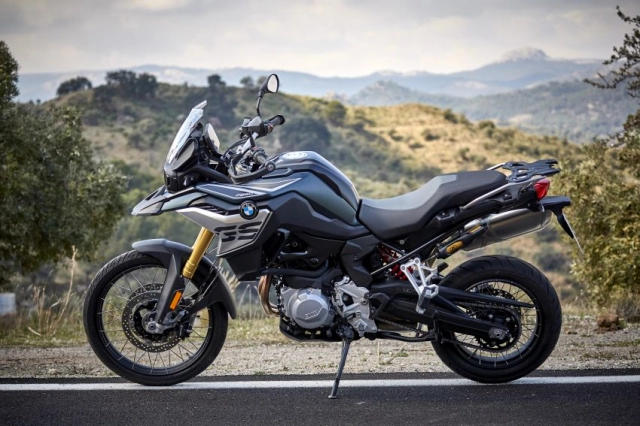 F850gs 2019 bất ngờ được sử dụng là chiếc xe đua chính trong bmw gs trophy 2020