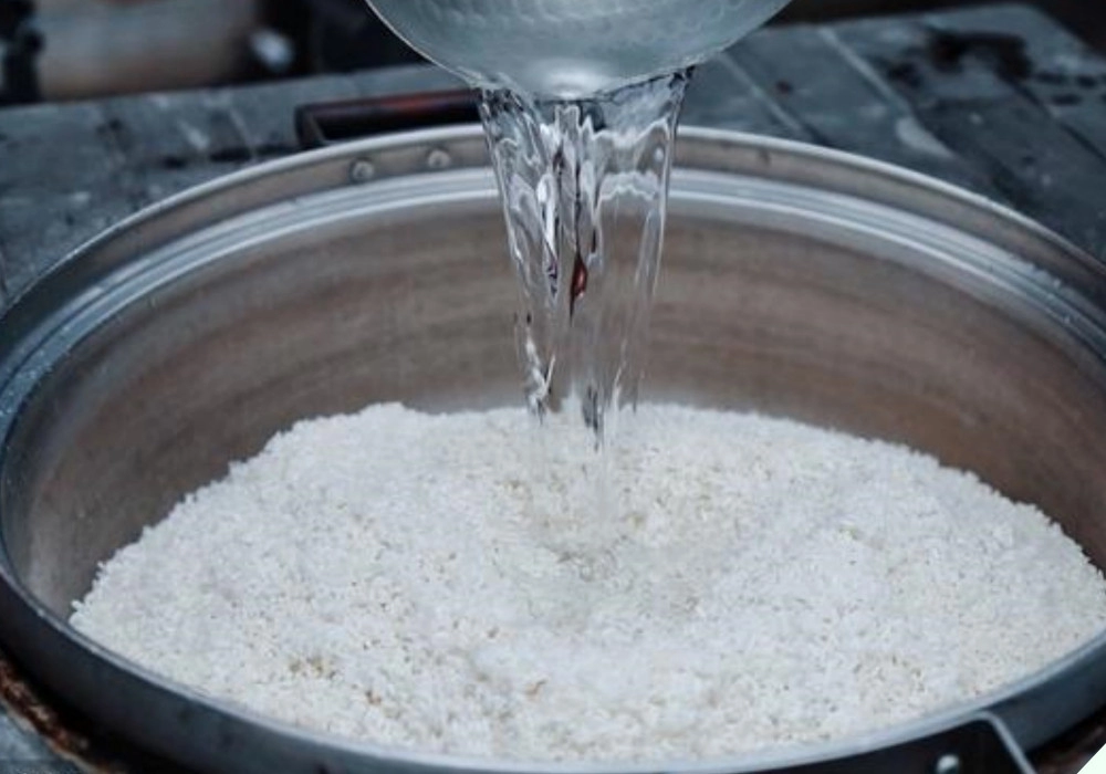 Gạo tẻ nấu cùng thứ nước giải khát này thành cơm đại bổ hạt nào cũng trắng thơm mềm dẻo còn gấp đôi dinh dưỡng