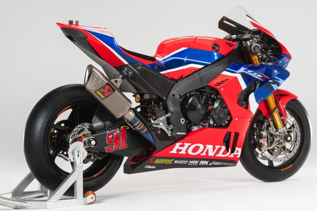 Giải mã bí ẩn của ống xả honda cbr1000rr-r