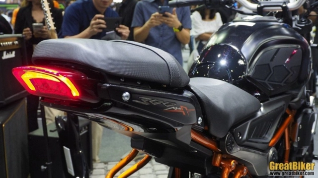 Gpx mad 300 max ra mắt từ 72 triệu vnd tại motor expo 2019