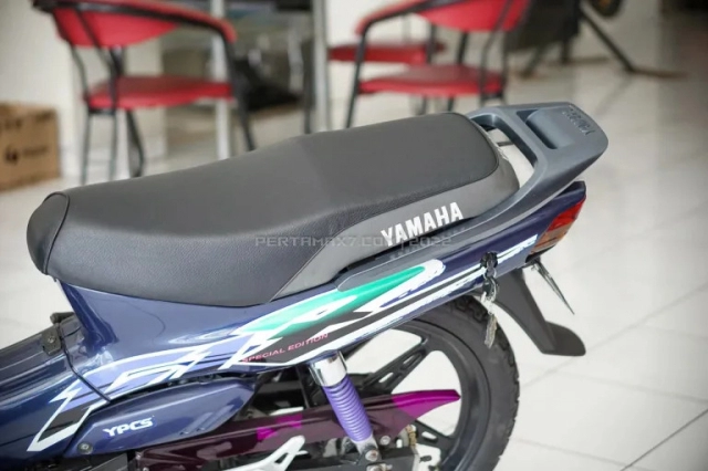 hàng độc yamaha f1z lộ diện với thân thế tiền bối của yaz 125