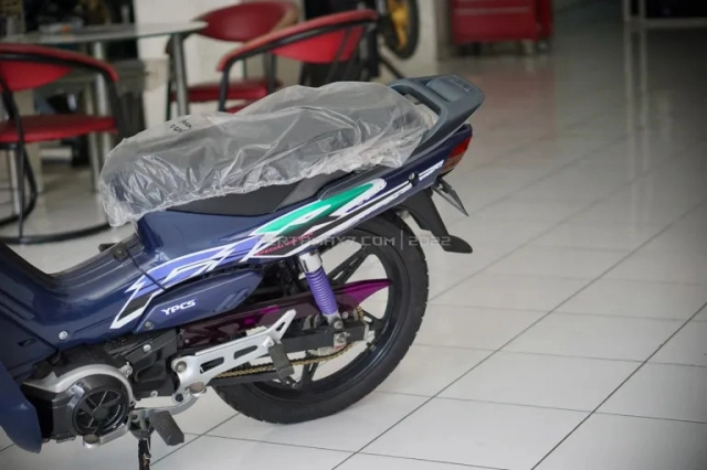 hàng độc yamaha f1z lộ diện với thân thế tiền bối của yaz 125