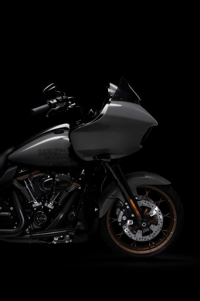 Harley-davidson road glide st street glide st 2022 tiếp tục ra mắt malaysia với giá gần 1 tỷ đồng