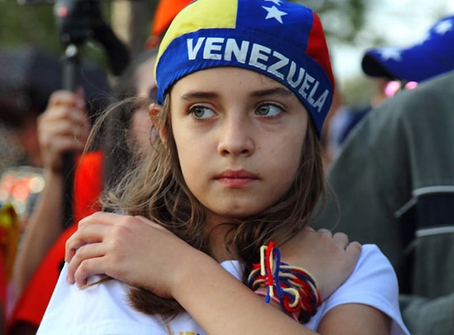 Hoa hậu venezuela bị cướp hại chết 7 năm trước con gái giờ lớn xinh đẹp hệt mẹ