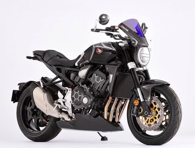 Honda cb1000r độ đầy máu lửa với trang bị full option carbon