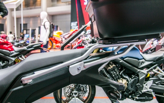 Honda cb500x 2019 bổ sung gói phụ kiện touring có giá bán 118 triệu vnd tại việt nam