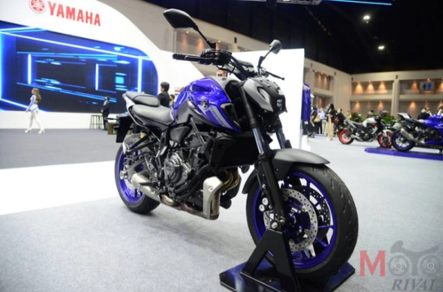 Honda cb650r 2021 và yamaha mt-07 2021 trên bàn cân thông số