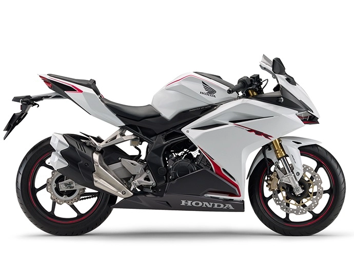 Honda cbr 250rr ra mắt phiên bản trắng ngọc trinh tại nhật bản