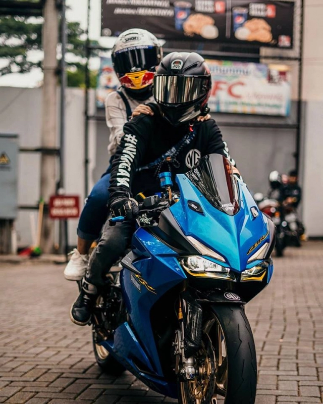 Honda cbr250rr độ phong cách xanh blue tràn đầy hi vọng