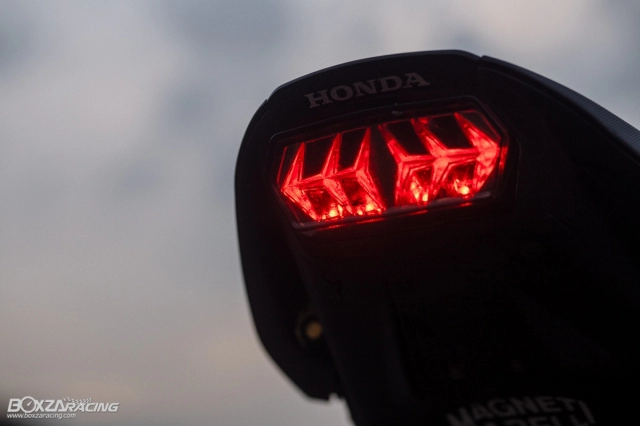 Honda cbr650f bản độ thể thao của ông trùm cửa hàng or6d carbon sticker