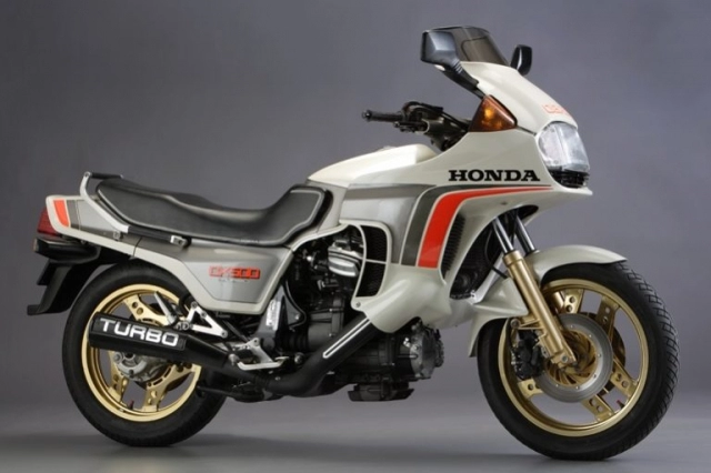 Honda cx500 turbo - mô tô đầu tiên trên thế giới được trang bị động cơ turbocharged
