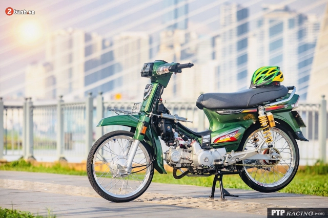 Honda dream độ thụt két của nữ tay chơi sài gòn hơn 80 triệu đồng