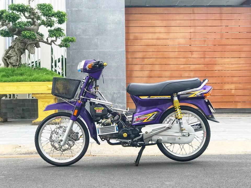 Honda dream - giấc mơ ngày cũ tái sinh qua bàn tay của biker vùng đất biển