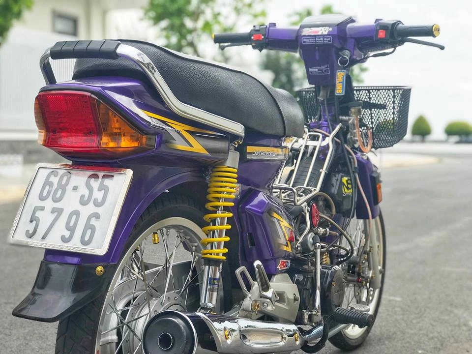 Honda dream - giấc mơ ngày cũ tái sinh qua bàn tay của biker vùng đất biển