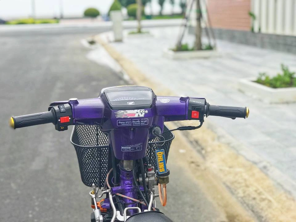 Honda dream - giấc mơ ngày cũ tái sinh qua bàn tay của biker vùng đất biển