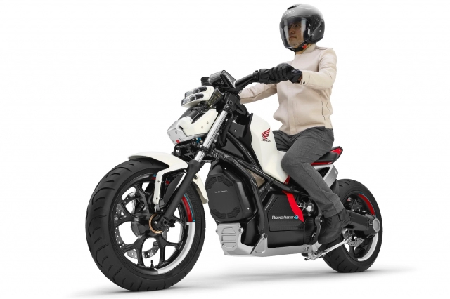 Honda riding assist mẫu mô tô điện tự cân bằng sắp được đưa lên dây chuyền sản xuất