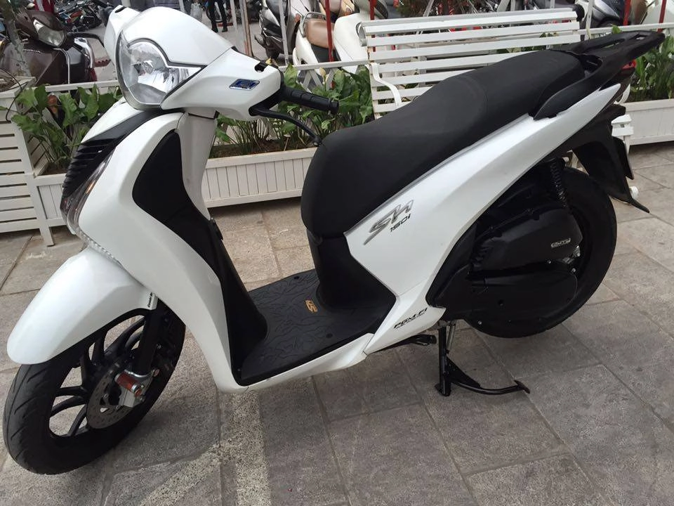 Honda sh 150i vn trắng 90 29h trắng đời 2014 chính chủ 725trxe dán nilon từ mới